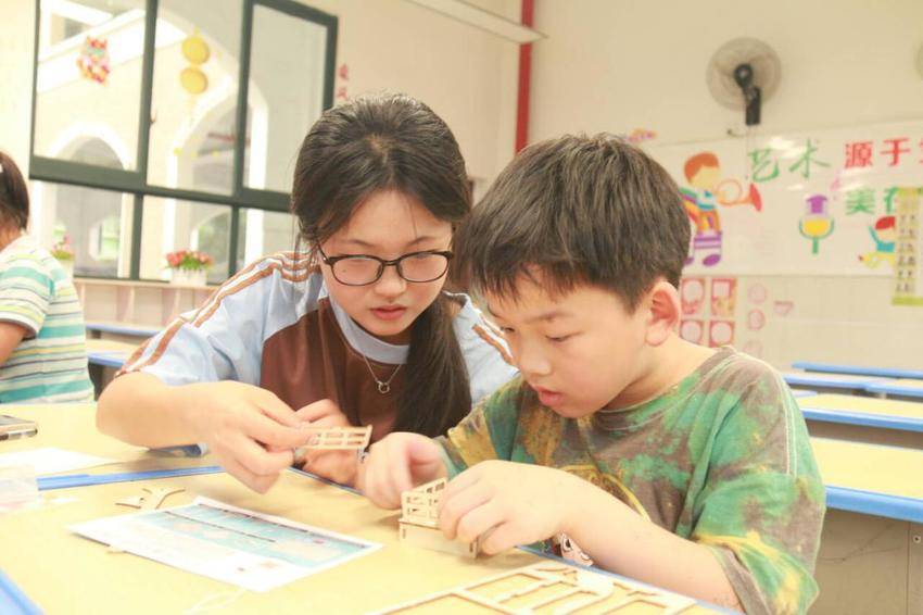 “遵义红,童心亮”威廉希尔中文官方网站马克思主义学院开展红色宣讲活动.docx