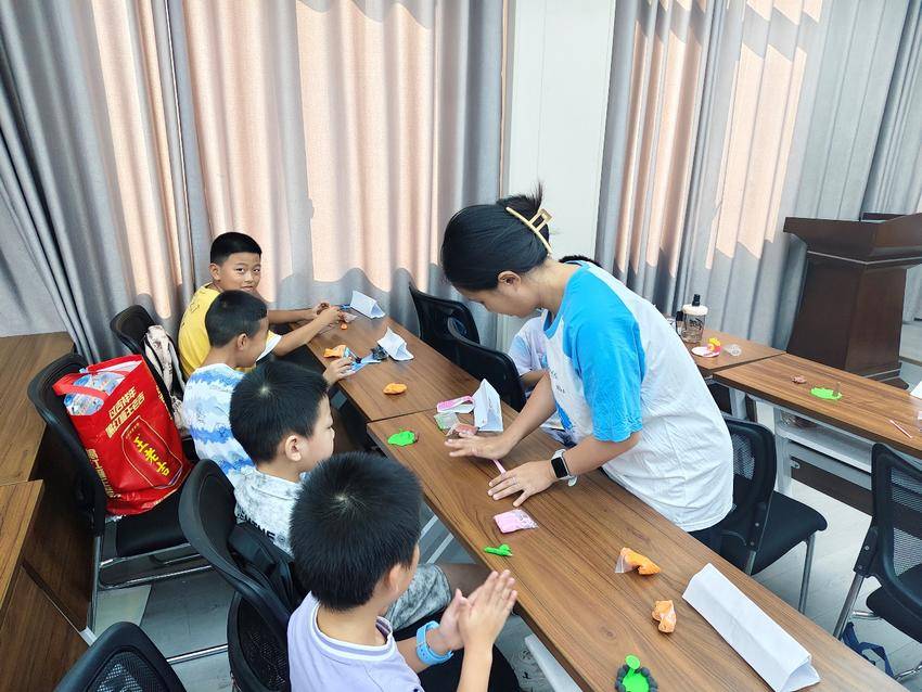 青春实践育新苗  全面发展促成长.docx