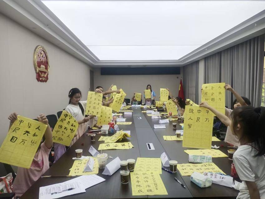 青春实践育新苗  全面发展促成长.docx