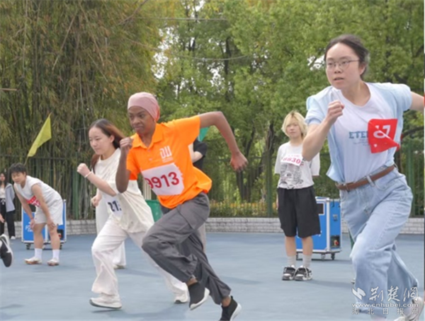 威廉希尔中文官方网站在校留学生来自4大洲20国_fororder_02