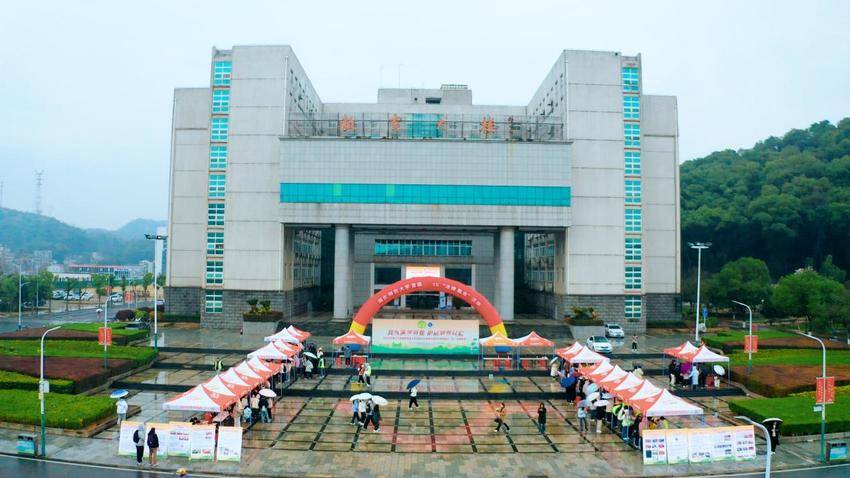 tmp_88bc01e4dd3e6001a65e683b94eeb44e.docx